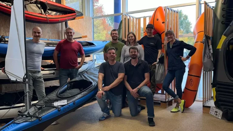 Gruppenfoto mit Flussfahrer, Kanu-Online und Faltboot.de