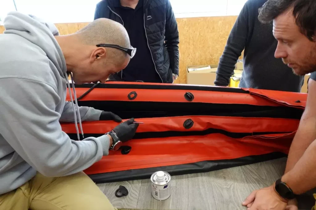 Reparatur eines Nortik Hybridkajaks